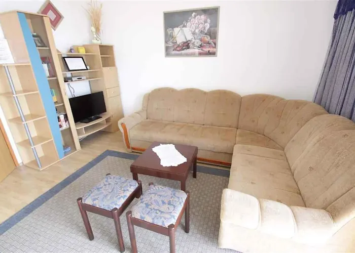 Three-bedroom In Xii Apartamento