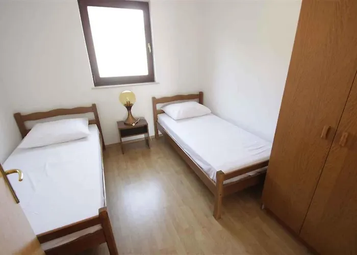 Apartamento Three-bedroom In Xii *